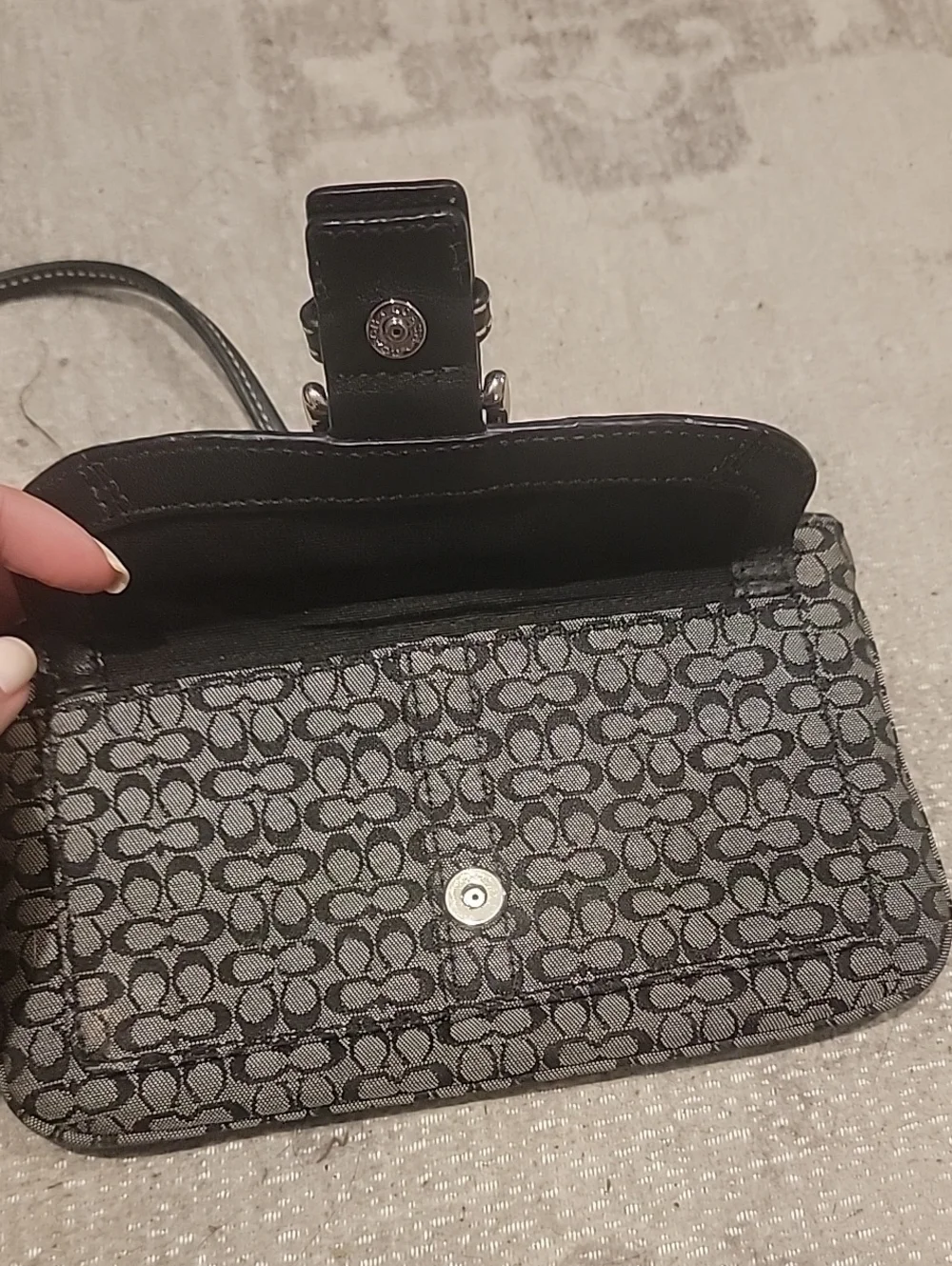 Coach Vintage Soho Signature Black And Gray Wristlet